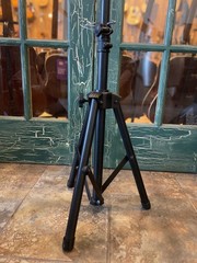 Low Profile 60″ Adjustable Tripod Speaker Stand PA Stand for Smaller Speakers