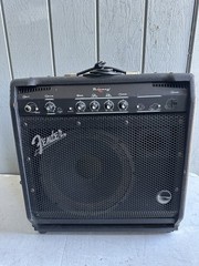 FENDER BASSMAN 60 WATT bass AMP 180 watts