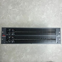 dbx 2231 Graphic Equalizer Limiter Type III NR Tested Fader Scratchy Sold As-Is