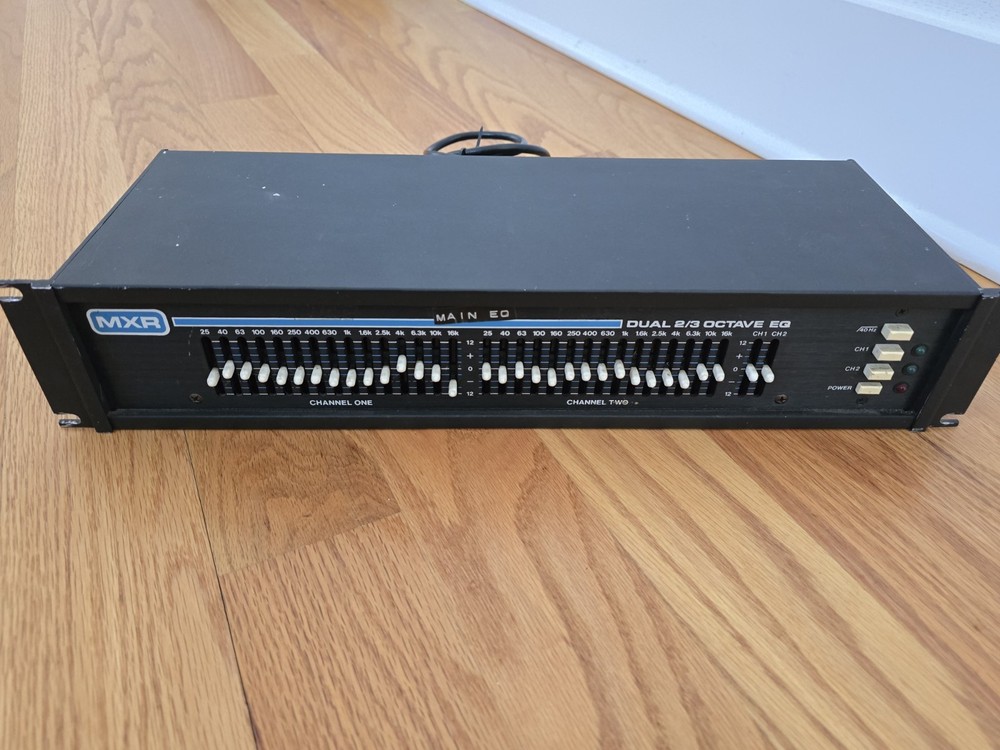 MXR 171 Dual 2/3 Octave Graphic Equalizer 2 Channel EQ 15 Band Rack Mount Audio