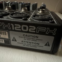 Behringer Xenyx 1202FX Premium 12-Input 2-Bus Mixer Tested No Charger