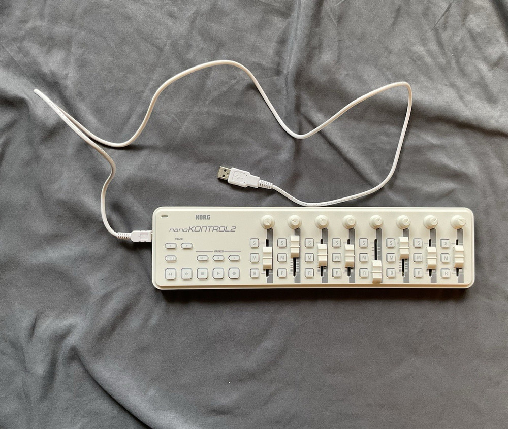 KORG nanoKONTROL2 USB MIDI Control Surface White w/ Faders & Transport Controls