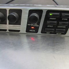 Behringer Virtualizer Pro Multi-Engine Effects Processor DSP2024P – for Parts