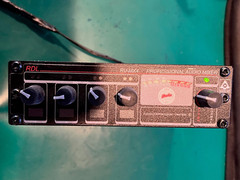 RDL RU-MX4 Professional 4 Channel Line Level Mixer – Mic & Line Out