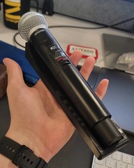 Shure SM58 Tabletop Microphone Stand Rest Roll Stop New Black