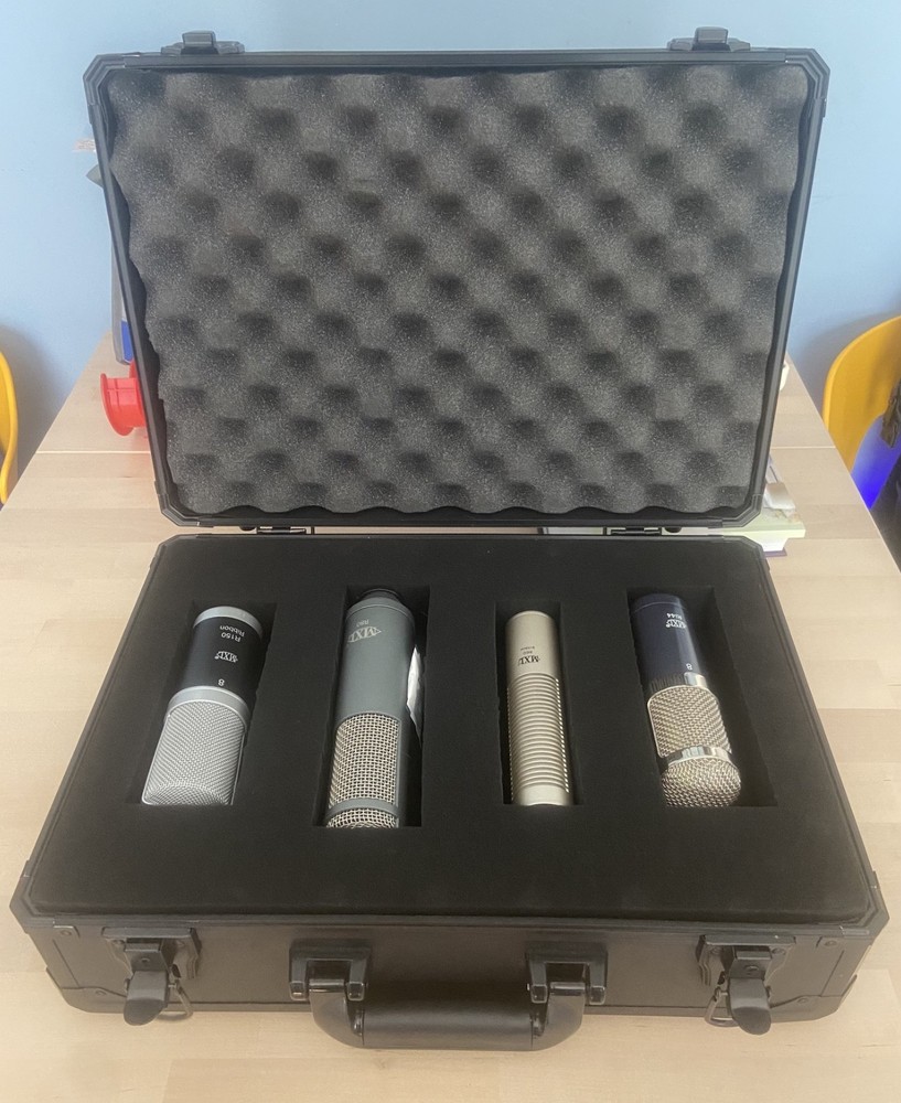 MXL Ribbon Mic Collection w. Case