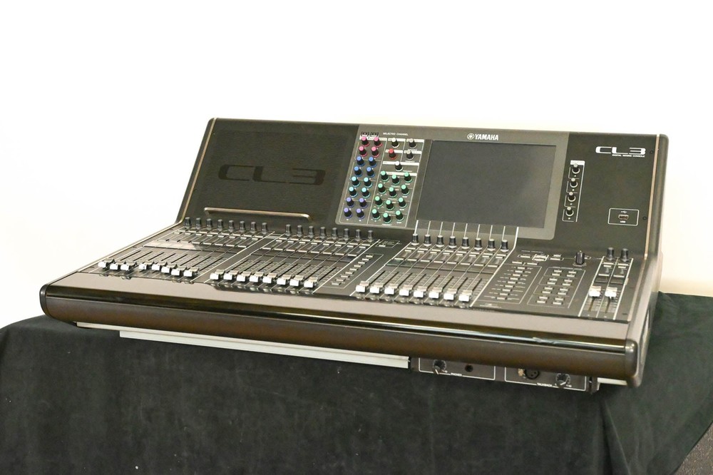 Yamaha CL3 Digital Audio Mixing Console CG01ZAW