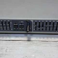 Peavey PV215EQ Dual 15 Band Graphic Equalizer Rackmount PV Series EQ Stereo
