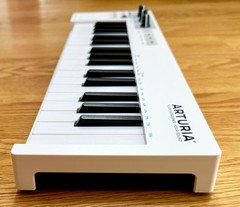 ARTURIA KeyStep Controller Sequencer 32 Key MIDI Keyboard White