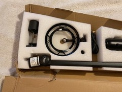 Blue Microphones Yeticaster Professional Broadcast Kit – Black