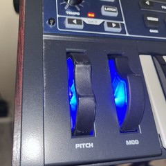 Novation MiniNova 37-Key Synthesizer Vocoder w/accessories (READ DESCRIPTION)