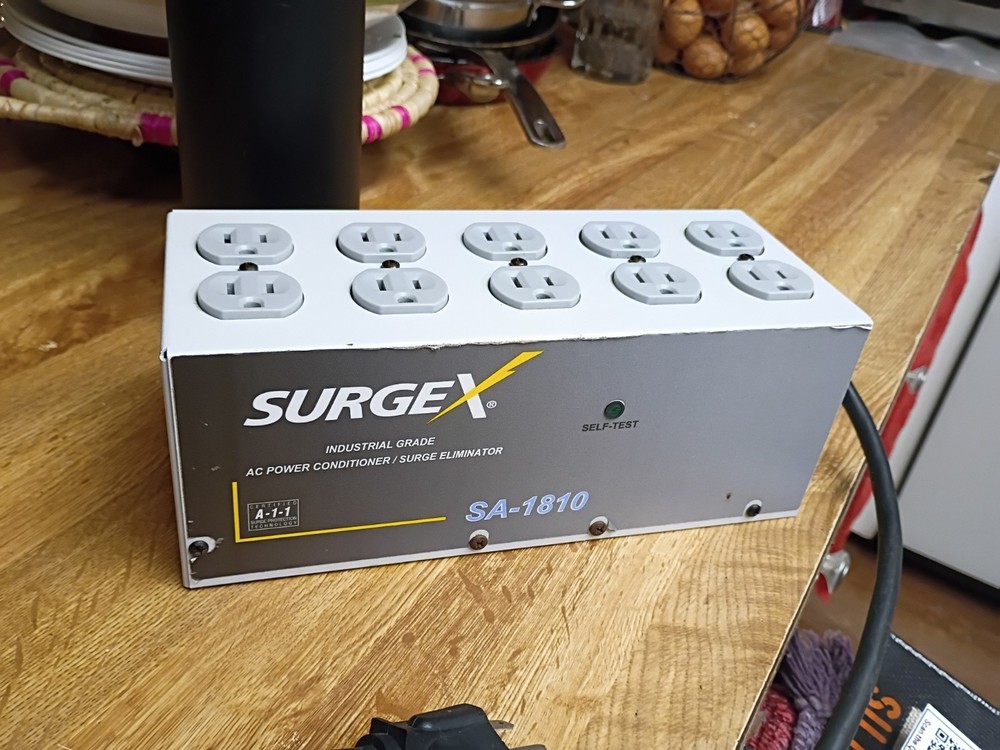 SurgeX – SA-1810 – Standalone Surge Eliminator & Power Conditioner