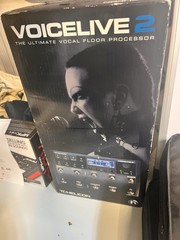 TC-Helicon VoiceLive 2 Vocal Floor Processor w/ Harmony Reverb Delay Presets