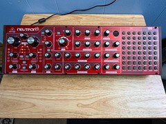 Behringer NEUTRON Synthesizer – Red – Pre-Owned – In Great Condition