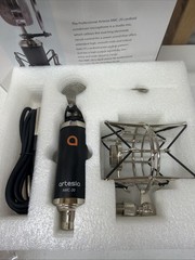 Versatile AMC-20 Large-Diaphragm Studio Microphone with Shock Mount & Pop Filter