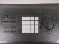 Maschine Mk3 Native Instruments Controller Drum Machine DJ Tested Working