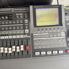 Roland VS-1680 Digital Studio Workstation Recorder 24-bit Phantom Power MIDI Out