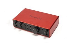 Focusrite Scarlett 2i2 4th Gen USB Audio Interface with Hi-Z Instrument
