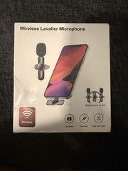 Wireless Lavalier Microphone for iPhone Clip-On Mini Mic Vlog Interview