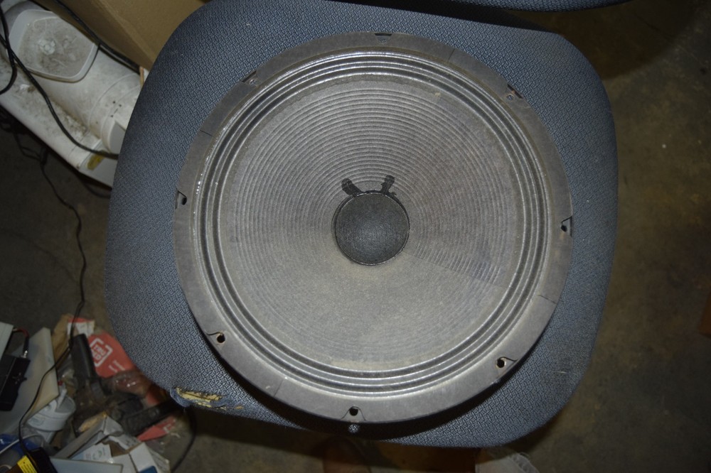 Eminence 121638G 12″ Square Back Guitar Instrument Speaker from 1982 (16 Ohms)