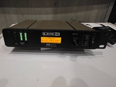 Line 6 XD-V70HS Digital Wireless Microphone System