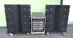 (8) JBL VTX-V20 LINE ARRAY W/ TRANSPORTCART/CROWN AMP RACK. TRUEHEARTSOUND