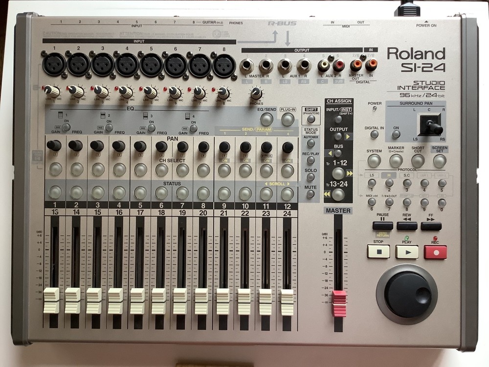 Roland SI-24 Studio Interface 56 kHz 24-bit in excellent condition