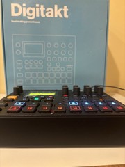 Elektron Digitakt 8-Voice Drum Computer & Sampler (Black) – Excellent Condition