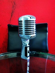 2000 era Shure 55SH Series 2 dynamic cardioid microphone w pouch NOT FAKE..REAL