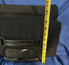 Padded Wheeled „Pelican“ Case by JELCO – AV equipment rolling case
