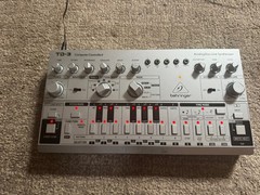 Behringer TD-3-SR Analog Bass Line Desktop Synthesizer w/ Sequencer, USB, Silver