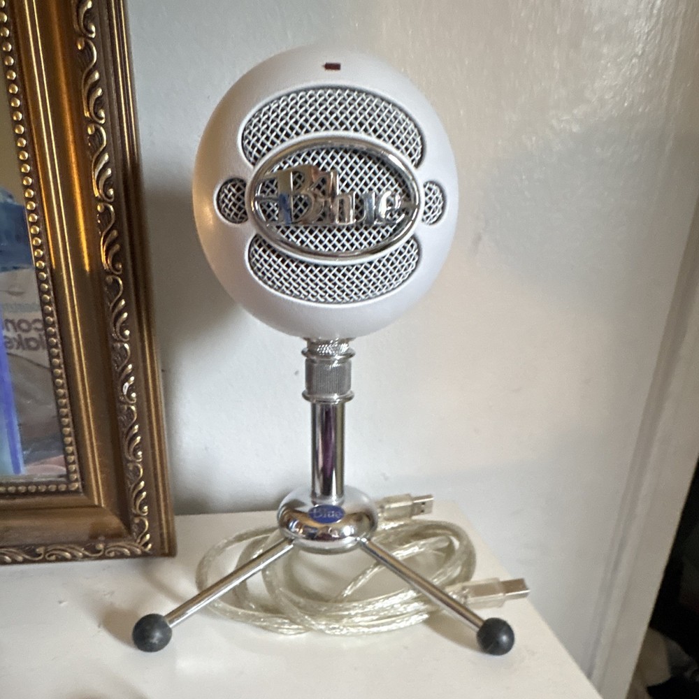 Blue Snowball Ice USB Microphone White for Recording and Streaming