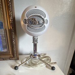 Blue Snowball Ice USB Microphone White for Recording and Streaming