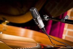 Apogee MiC Plus – Studio Quality USB Microphone with Cardioid Condenser Mic C…
