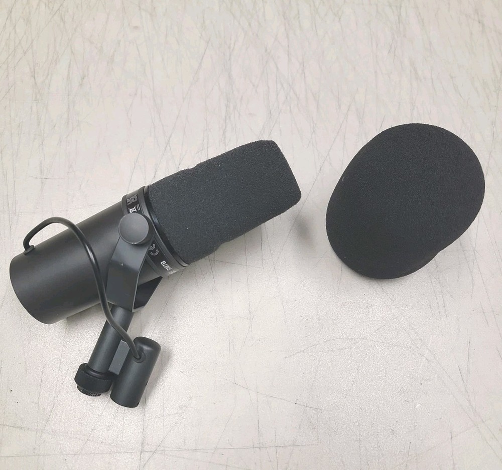 Shure SM7B Cardioid Dynamic Vocal Microphone