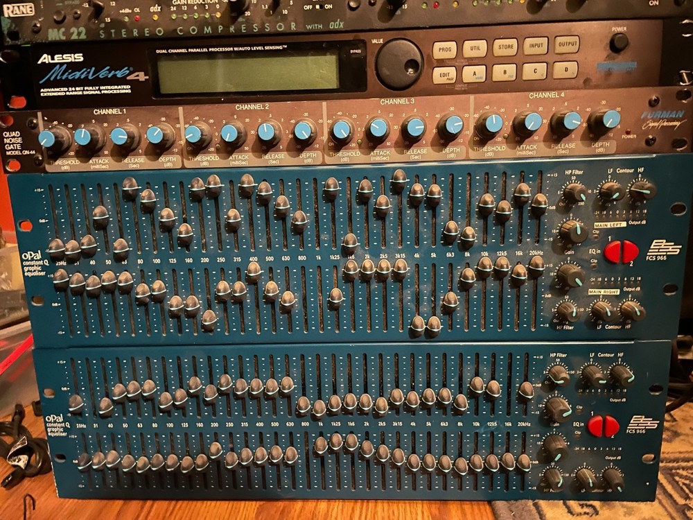 BSS FCS-966 Opal Dual-Channel 30-Band Graphic Equalizer (Good Used Condition)