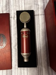 Blue Microphones Spark SL Large Studio Condenser Microphone – Red
