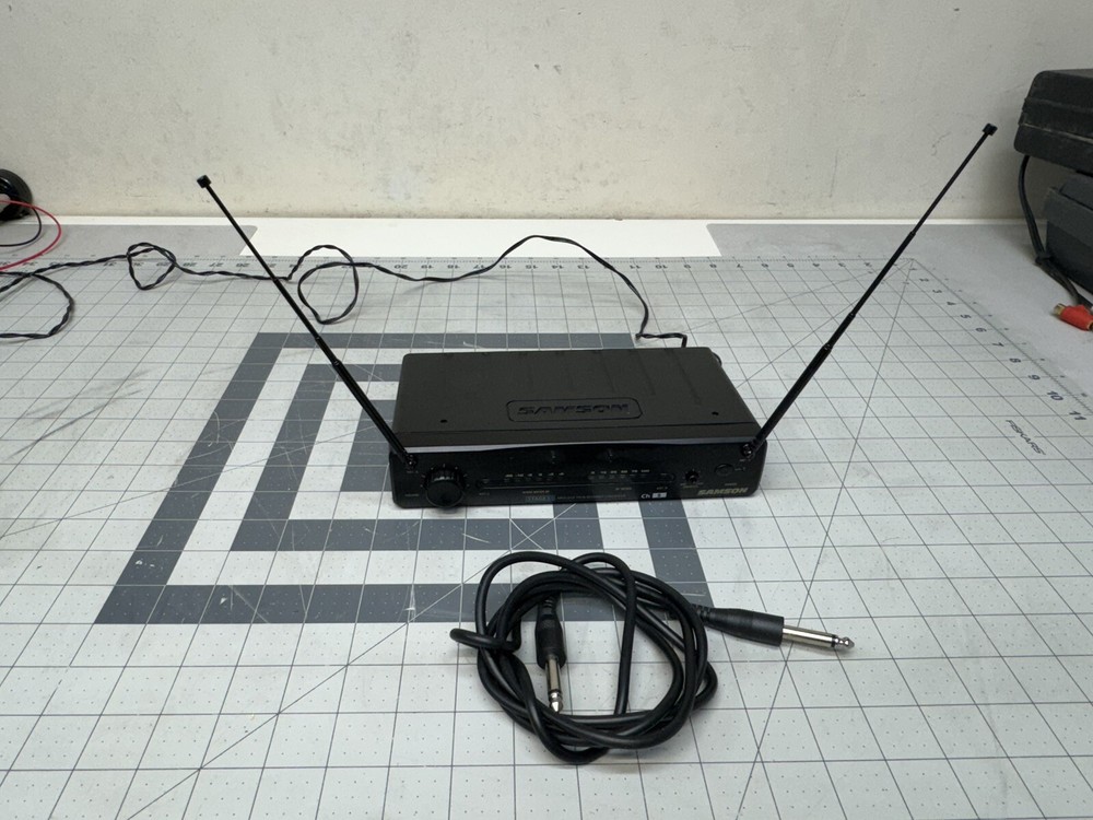 SAMSON Stage 55 / SR55 VHF True Diversity Receiver W/ AC Power Supply WORK GREAT
