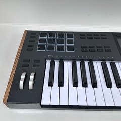 Arturia KeyLab 49 MK3 MIDI Keyboard Controller Black; AS-IS