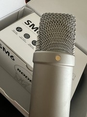 RØDE NT1-A Large Diaphragm Cardioid Studio Mic w/ SM6 Shock Mount Pop