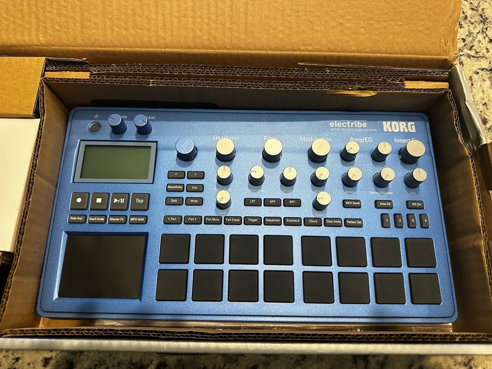 Korg Electribe 2 Blue (ELECTRIBE2-BL) Music Production Station-Open Box Mint New