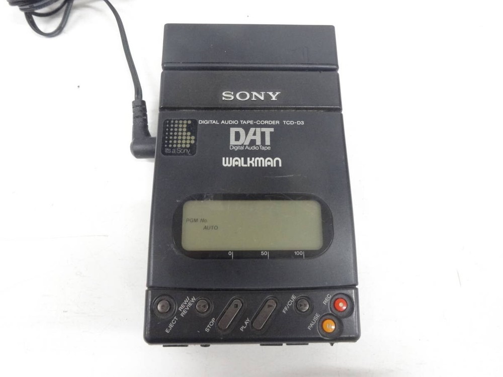 Sony TCD-D3 Portable DAT Recorder Digital Tape Japan Used Sony Walkman Junk