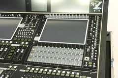 DiGiCo SD7 Digital Console w/Dual Engines, Waves, ST Optical & Road Case CG01044