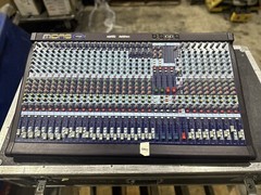Midas Venice 320 32-Channel Analog Mixing Console Sound Board Mixer UNTESTED