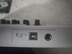 DAW Propellorhead Reason 5 With Bluetooth Keyboard/Midi Controller (Win/Mac)