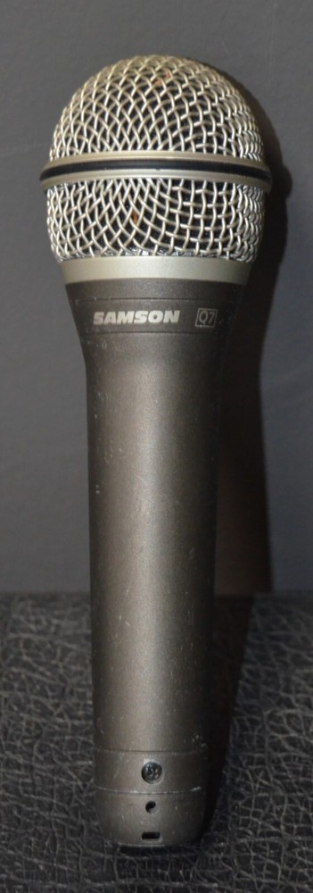 Samson – Q7 Vocal Microphone w/ Pouch – Used
