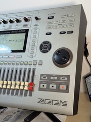 Zoom MRS-1608 – Harddisk Multi-Track Recorder 8+ input mixer – USA Seller!!