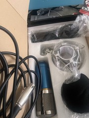 Excelvan BM-800 Large Diaphragm Condenser Microphone Kit Blue XLR Wired