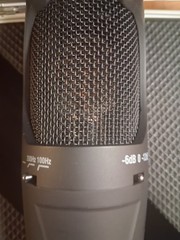 ART M-ThreeCondenser Microphone with Shock Mount Pop Filter and Shockmount +Case