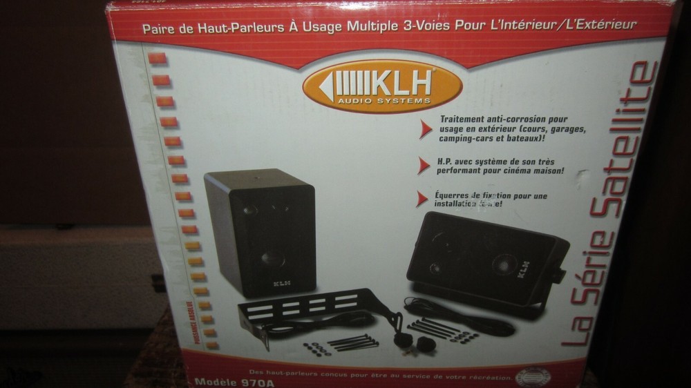 Circa KLH Model 970A Bookshelf Speakers, Open-Box, never installed Excellent!